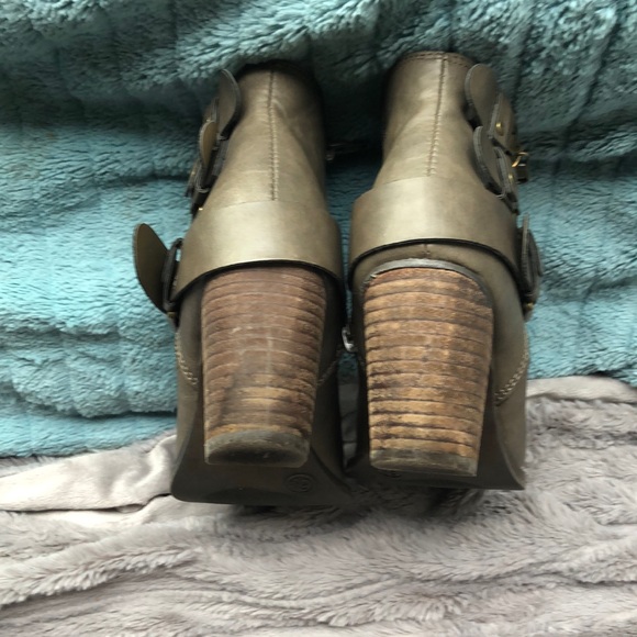 Booties - Picture 3 of 6